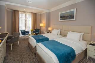 Отель City Avenue Hotel Тбилиси Двухместный номер Делюкс с 2 отдельными кроватями-1